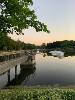 Год назад было вот так. А завтра, сказал мне... image preview