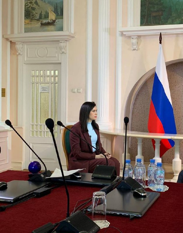 Маняще‑пиджачный vs футболочный пофигизм? image preview