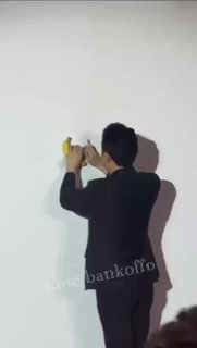 Джастин Сан съел банан за 6,2 млн image preview